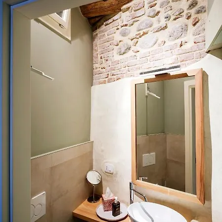 Palladio Bridge Penthouse アパート バッサーノ・デル・グラッパ